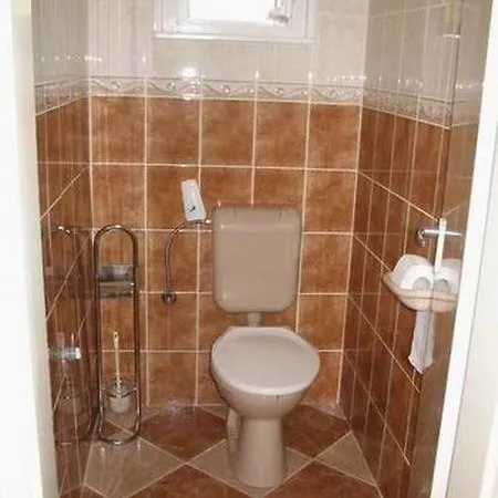 شقة Oeroekzoeld بالاتونفينيفيس